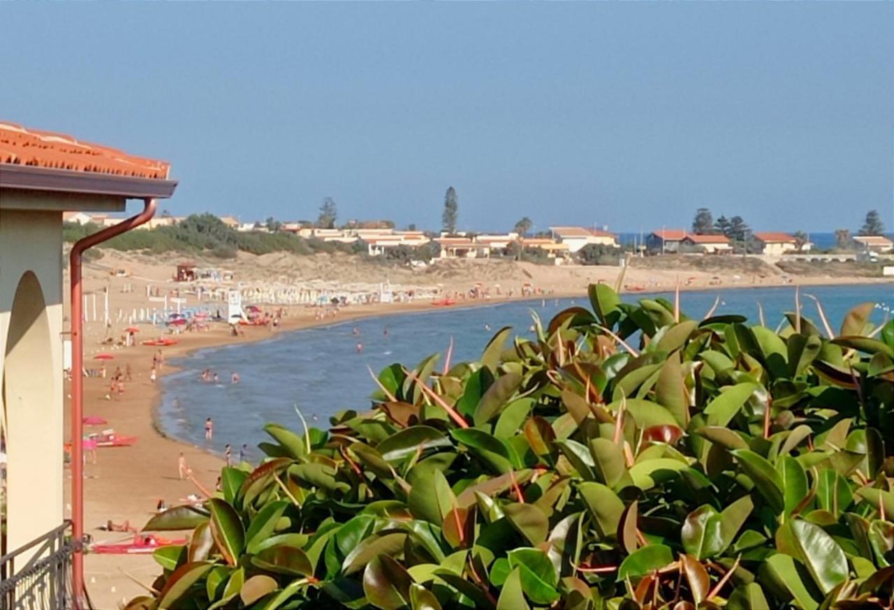 A... Mare Sicilia Villa มารีนาดิมอดิกา ภายนอก รูปภาพ