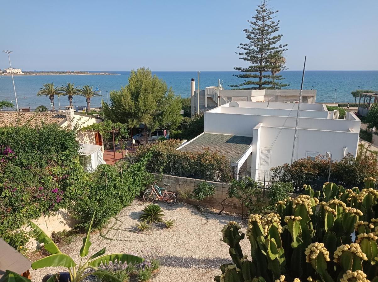 A... Mare Sicilia Villa มารีนาดิมอดิกา ภายนอก รูปภาพ